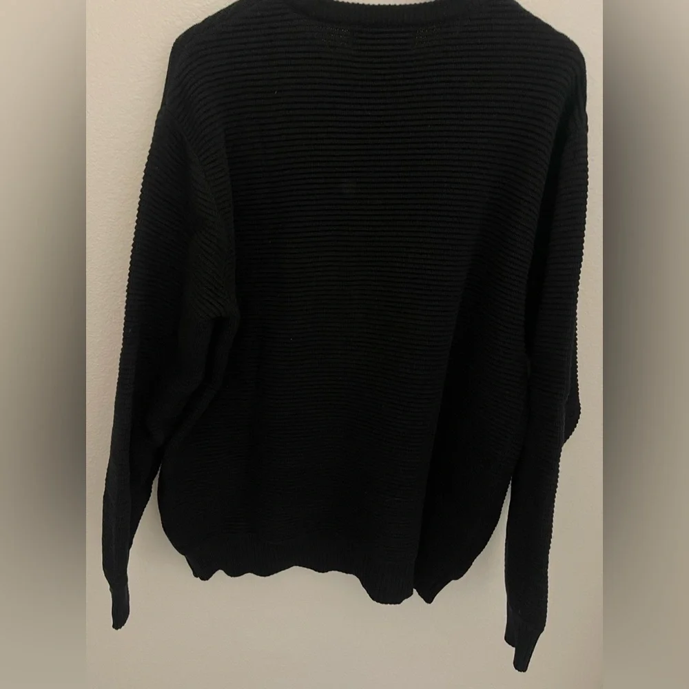 Forever 21 Men's Black Crewneck Sweater